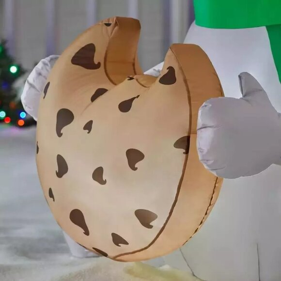 6.5 ft LED Animated Mouse Eating a Cookie Christmas Inflatable Airblown NEW - Picture 2 of 9